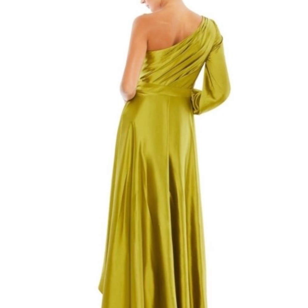 Elegant One-Shoulder Mac Duggal Dress size 6 - Picture 12 of 14